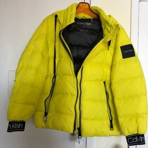 NWT Calvin Klein women’s hooded puffer, size M